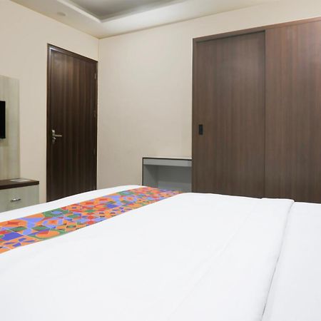 Fabhotel Bliss Premium 구르가온 외부 사진