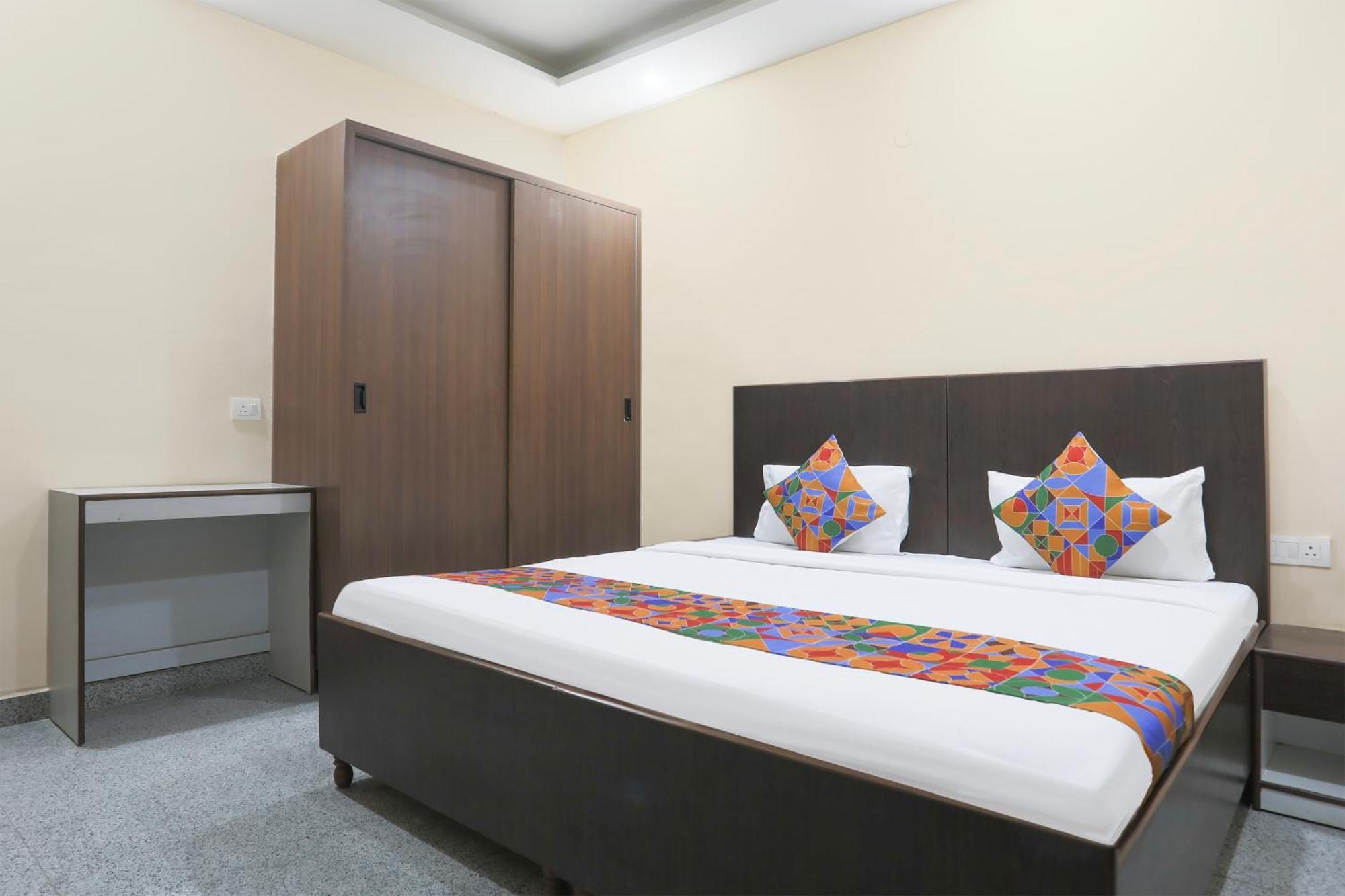 Fabhotel Bliss Premium 구르가온 외부 사진
